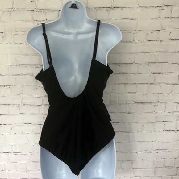 Kona sol asymmetrical ruffle high coverage black one piece swimsuit - Picture 4 of 8
